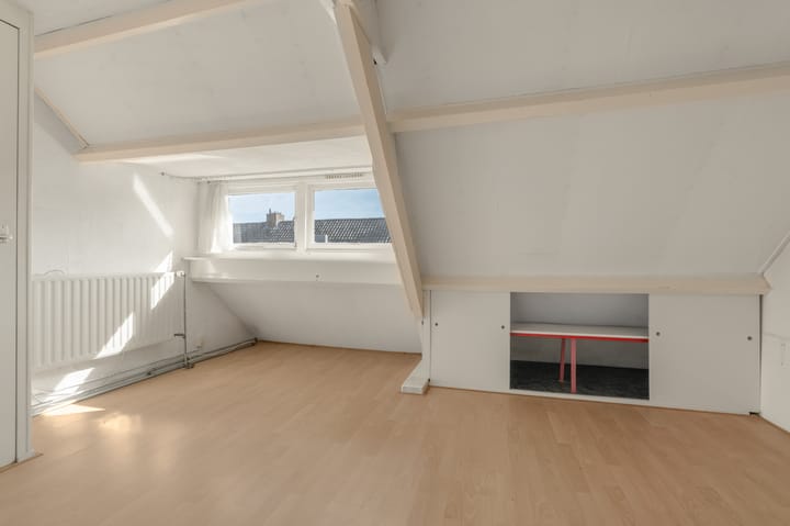 Tussenwoning te koop: Van der Goesstraat 10, Utrecht