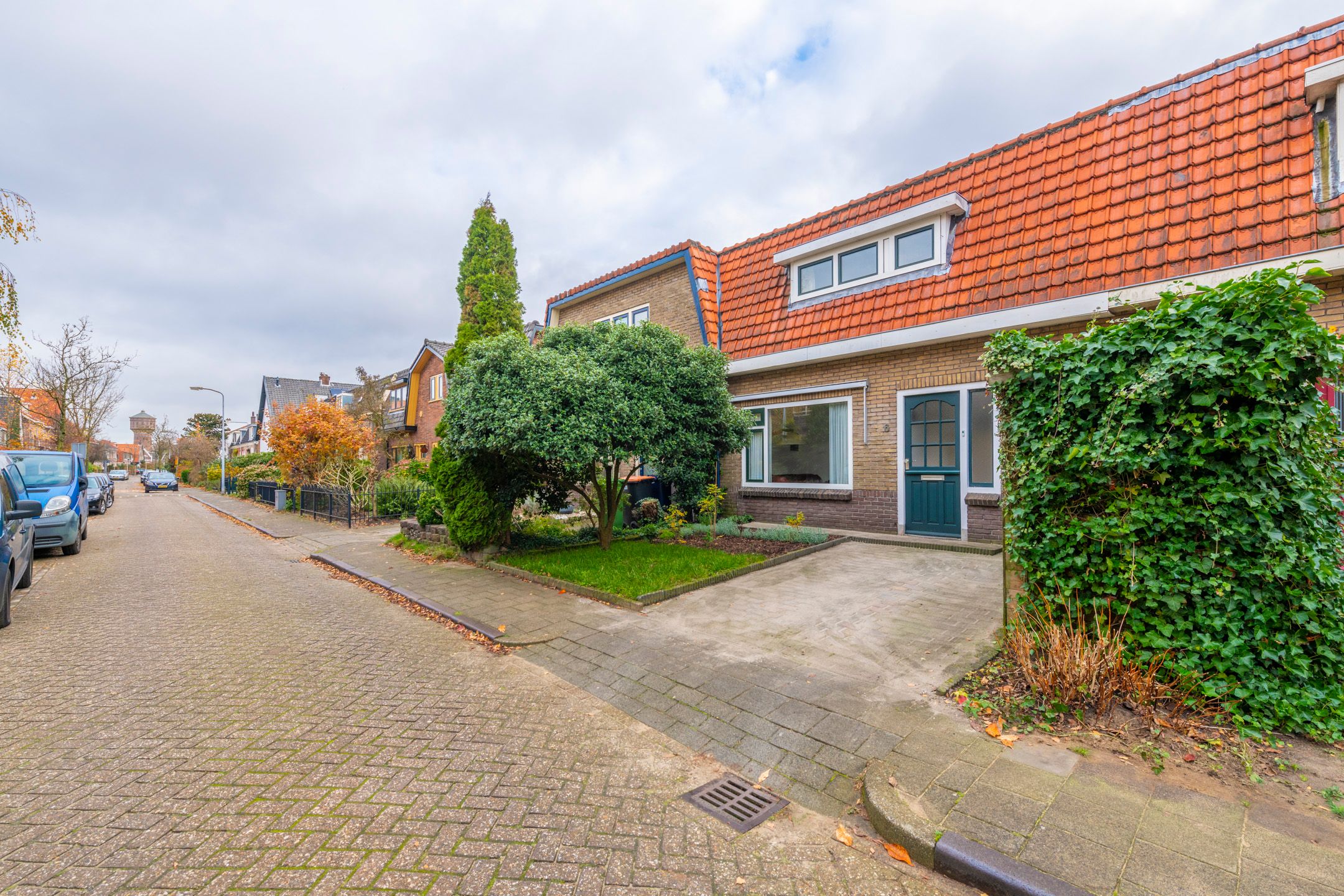 Photo 21 of Leliestraat 6