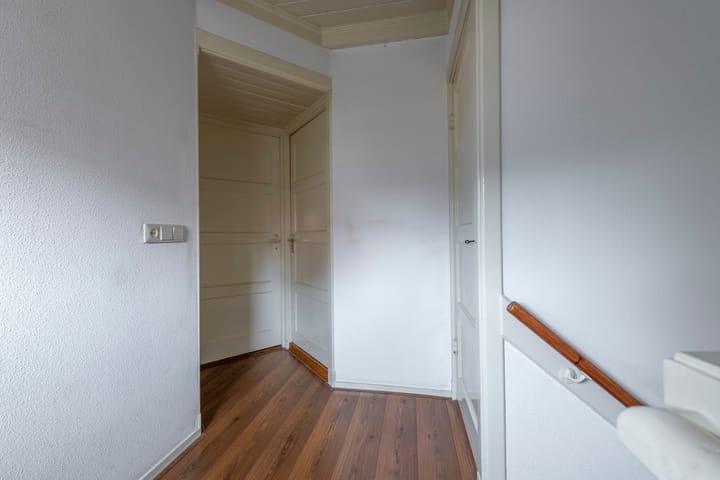 Tussenwoning te koop: Leliestraat 6, Zeist