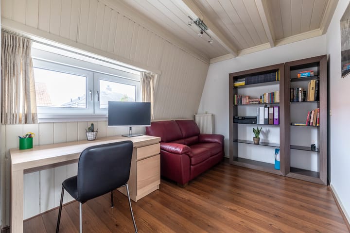 Tussenwoning te koop: Leliestraat 6, Zeist