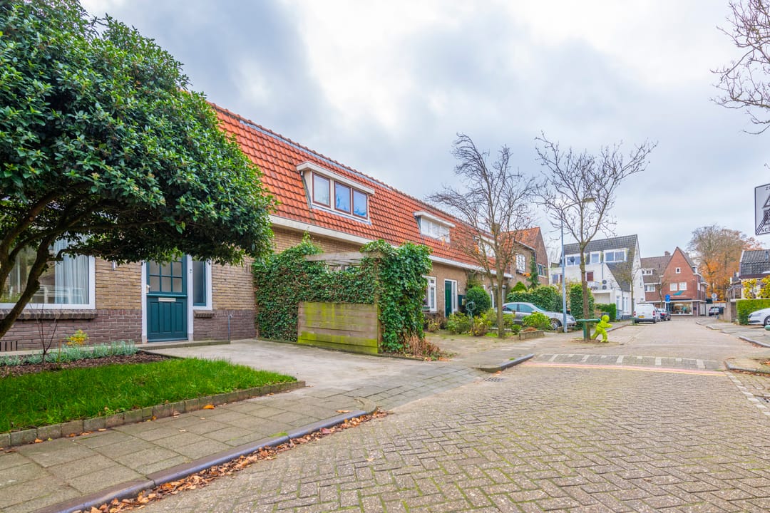 Photo 22 of Leliestraat 6