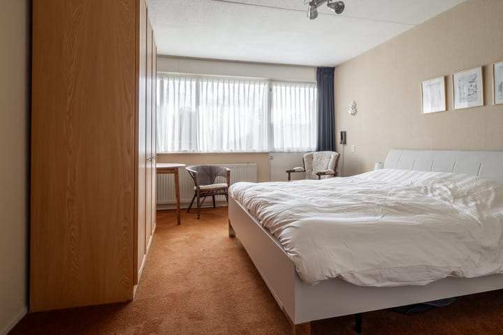 Tussenwoning te koop: Dinant Dijkhuisstraat 120, Hengelo