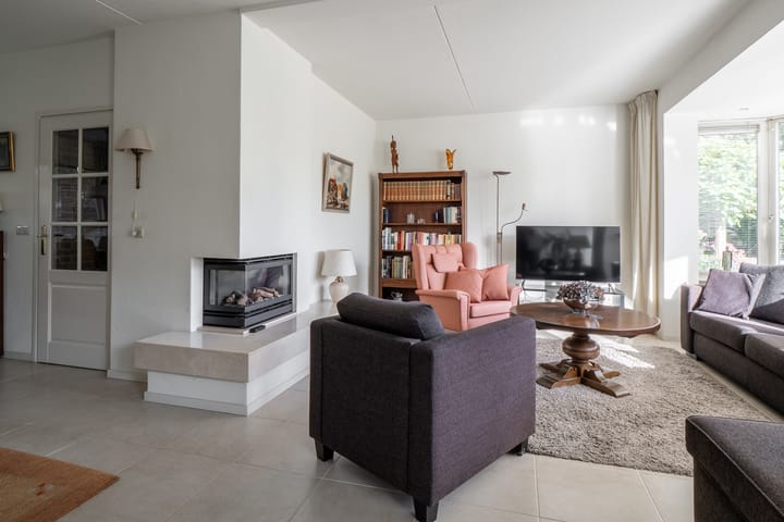 Tussenwoning te koop: Dinant Dijkhuisstraat 120, Hengelo
