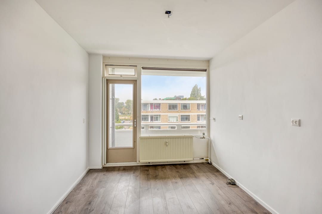 Photo 28 of Debussystraat 35