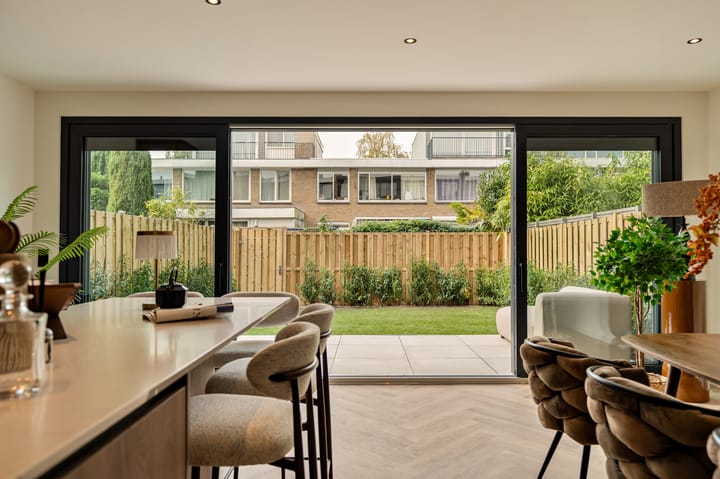 Tussenwoning te koop: Vijverhoef 50, Amsterdam