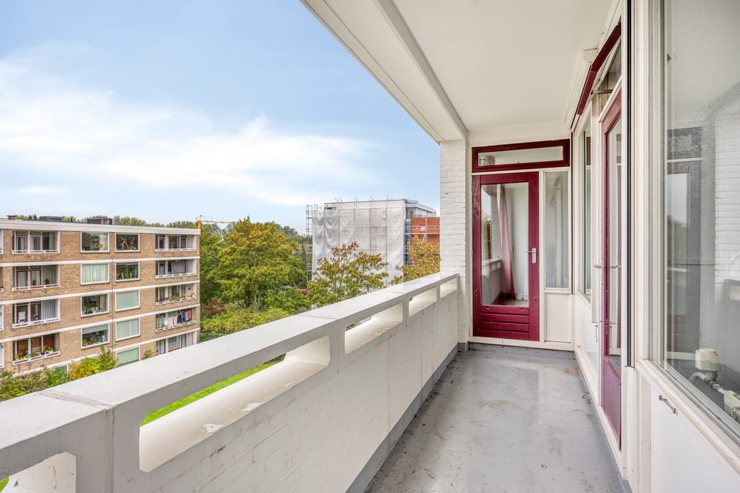 Photo 31 of Debussystraat 35