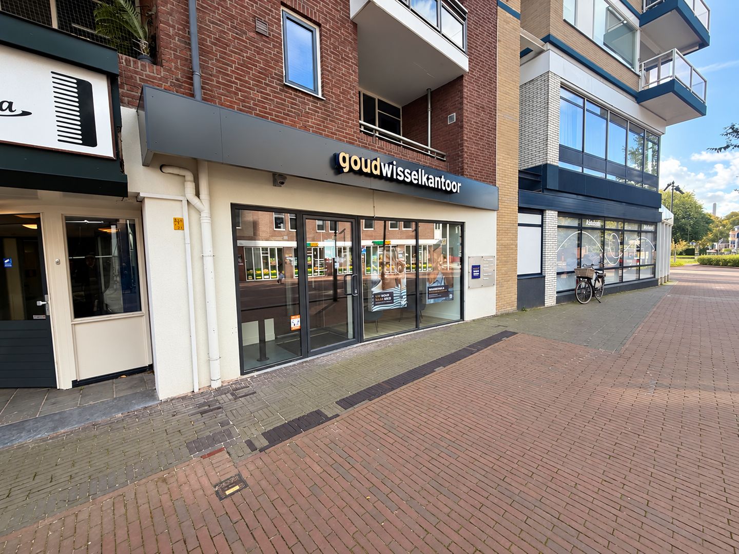 View photo 4 of Breestraat 1