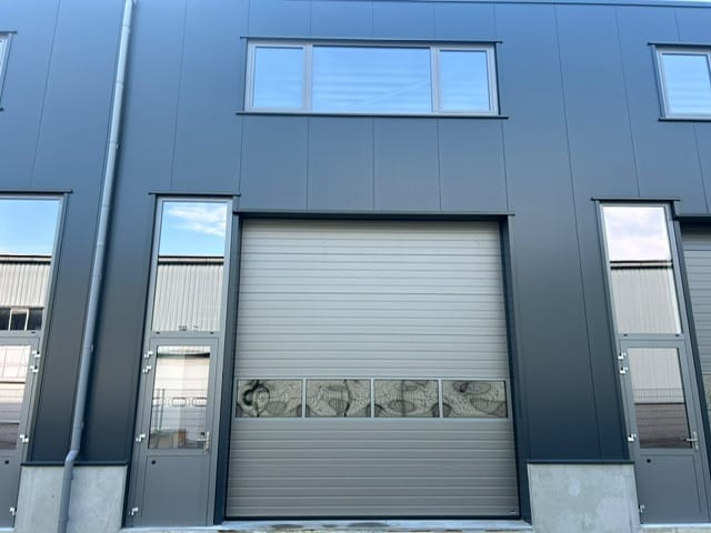 View photo 2 of Pieter Zeemanstraat 59-B