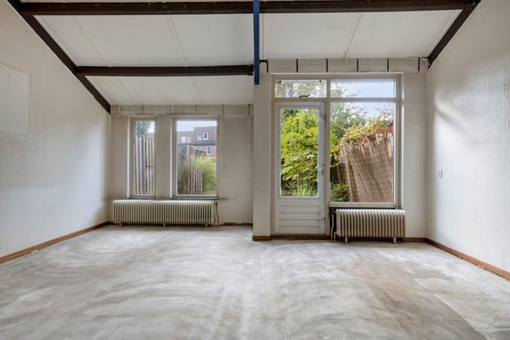 Tussenwoning te koop: Winkelwaard 503, Alkmaar