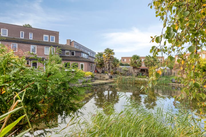 Tussenwoning te koop: Winkelwaard 503, Alkmaar