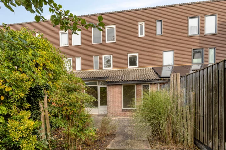 Tussenwoning te koop: Winkelwaard 503, Alkmaar