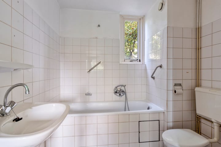 Tussenwoning te koop: Winkelwaard 503, Alkmaar