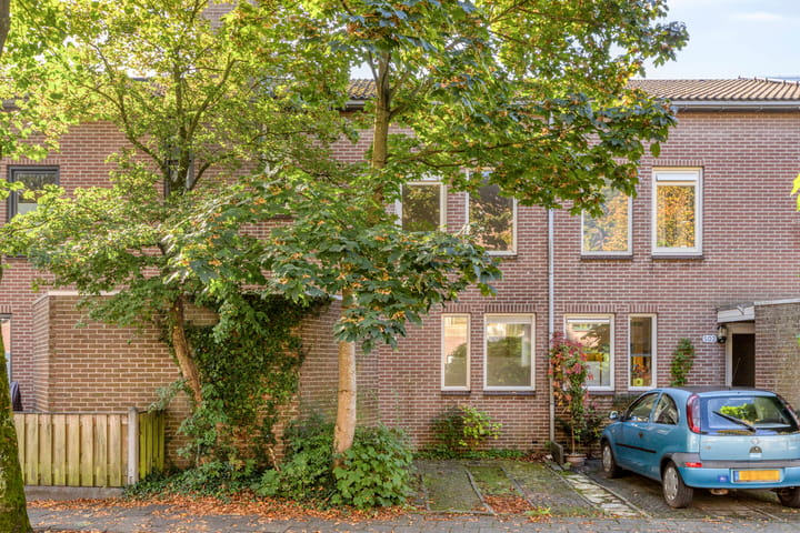 Tussenwoning te koop: Winkelwaard 503, Alkmaar