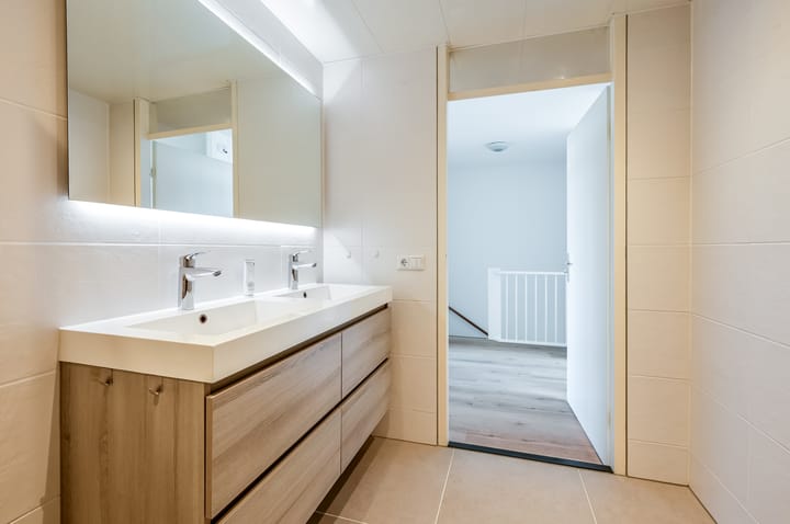 Tussenwoning te koop: Gorinchemgracht 11, Almere