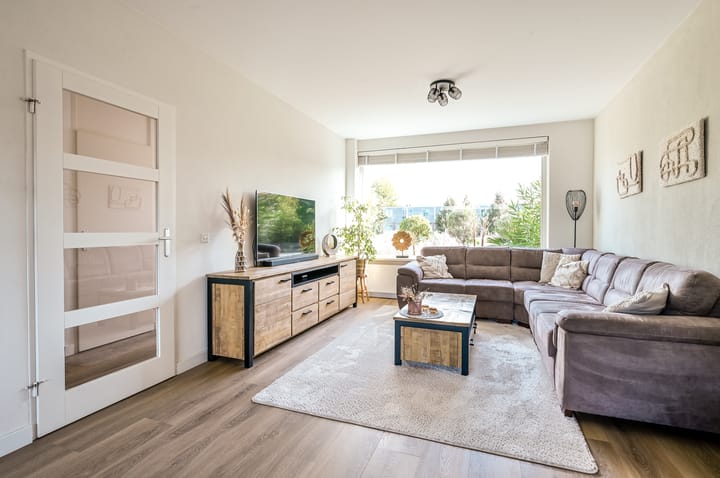Tussenwoning te koop: Gorinchemgracht 11, Almere