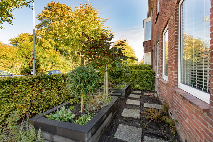 Hoekwoning te koop: Julianastraat 24, Halfweg