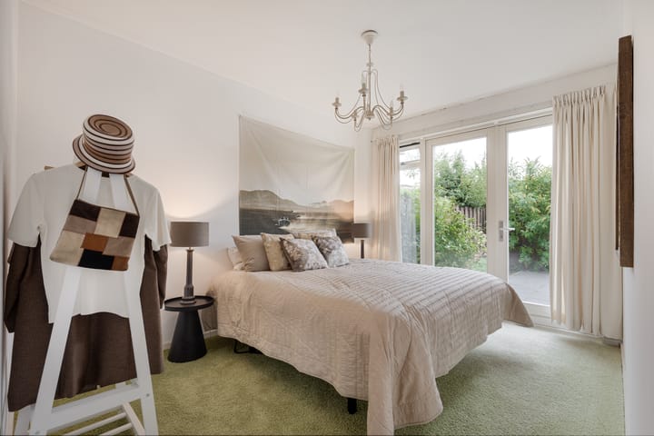 Hoekwoning te koop: Julianastraat 24, Halfweg