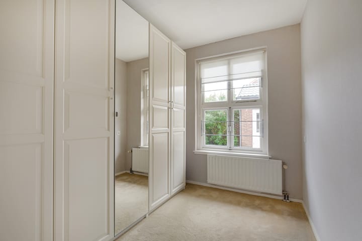 Hoekwoning te koop: Julianastraat 24, Halfweg