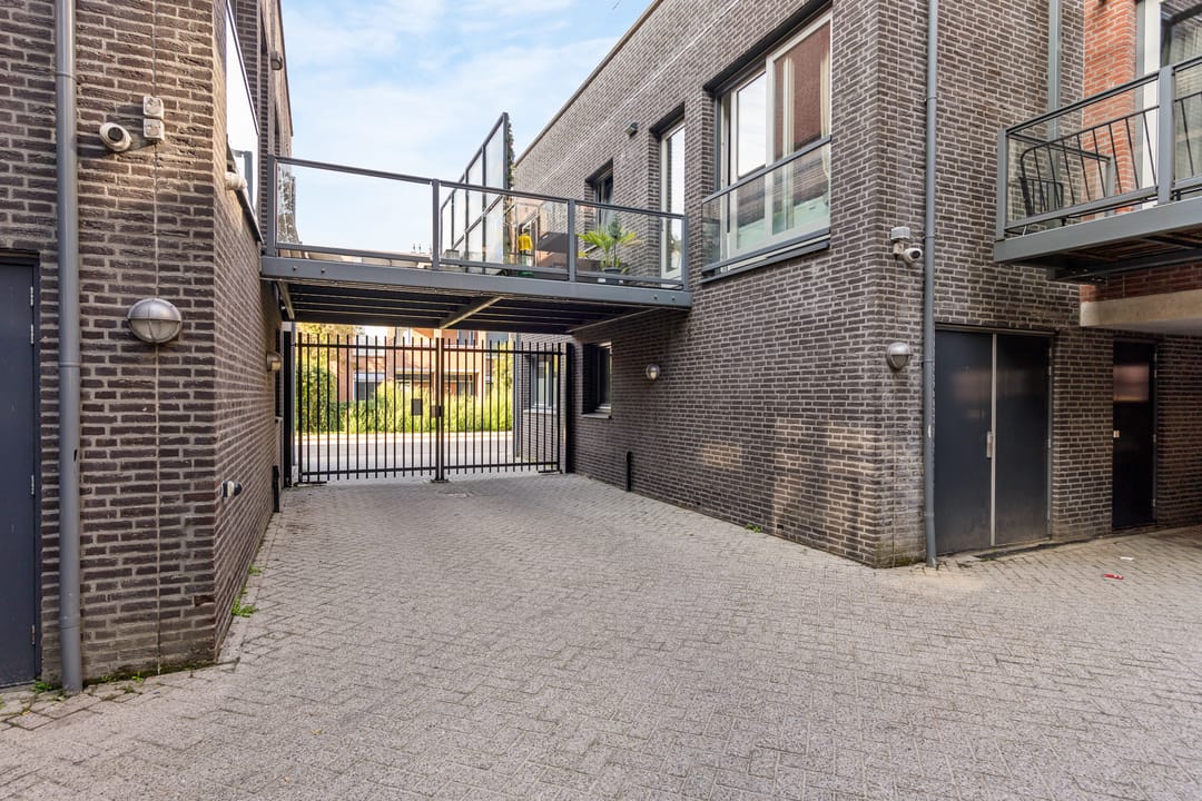 Photo 22 of Donkvaart 7-D16
