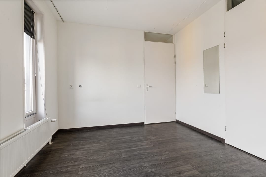 Photo 17 of Donkvaart 7-D16