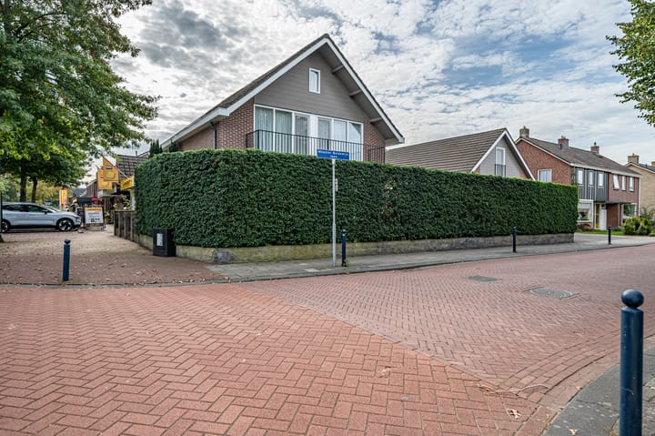 Foto 2 van Ebbinge Wubbenlaan 11