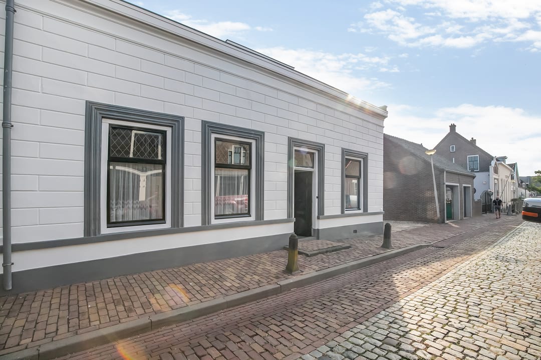 Photo 23 of Tolstraat 8