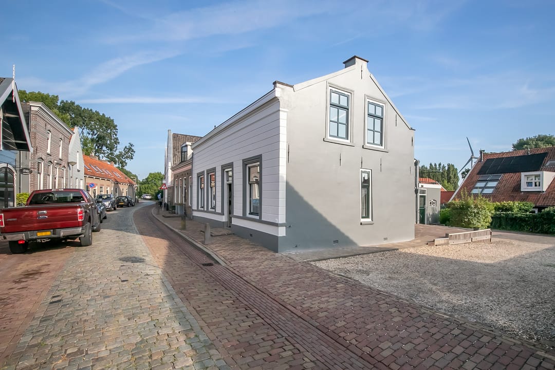 Photo 22 of Tolstraat 8
