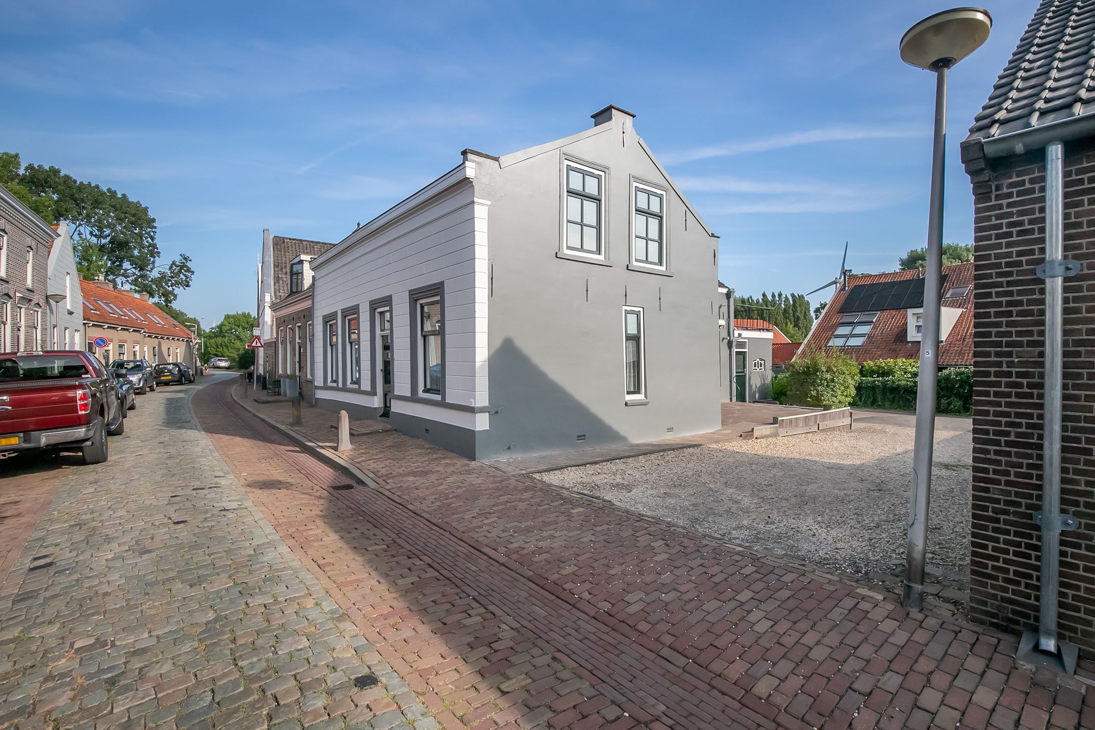 Photo 21 of Tolstraat 8