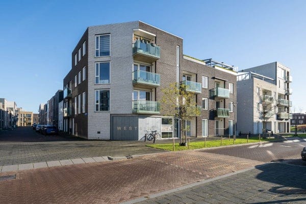Photo 25 of Denemarkenstraat 100