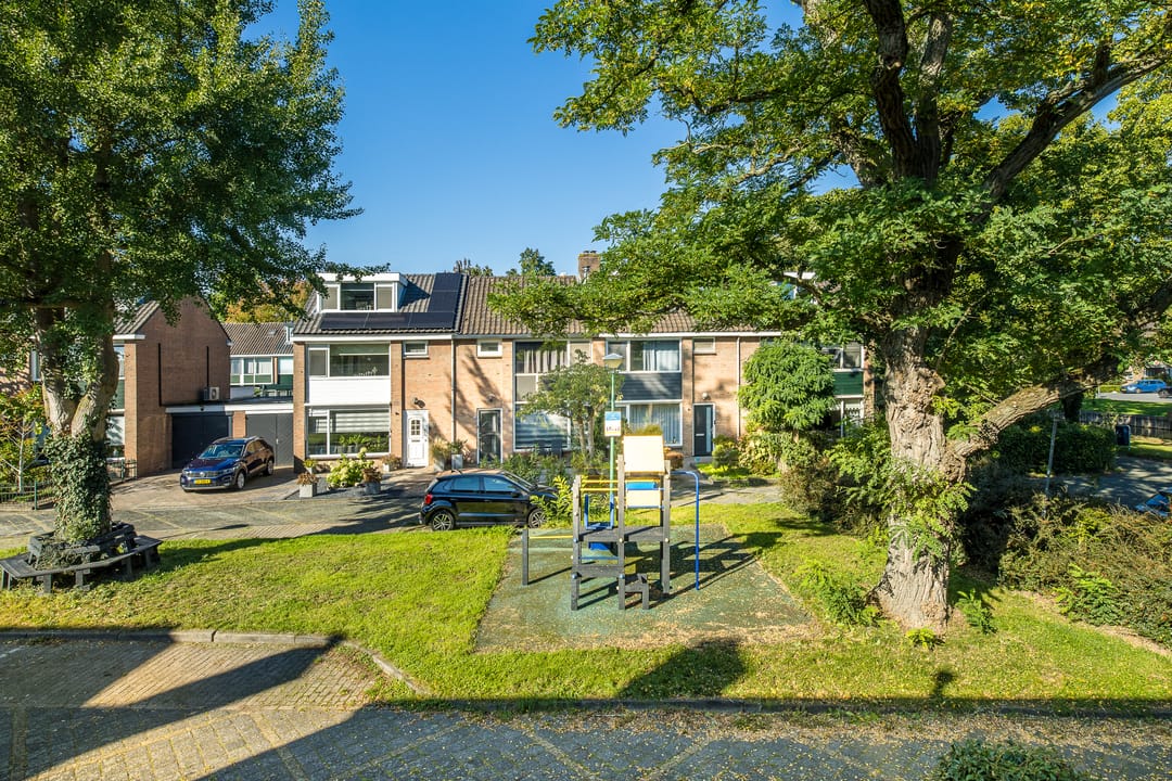 Photo 32 of Utenhamstraat 11
