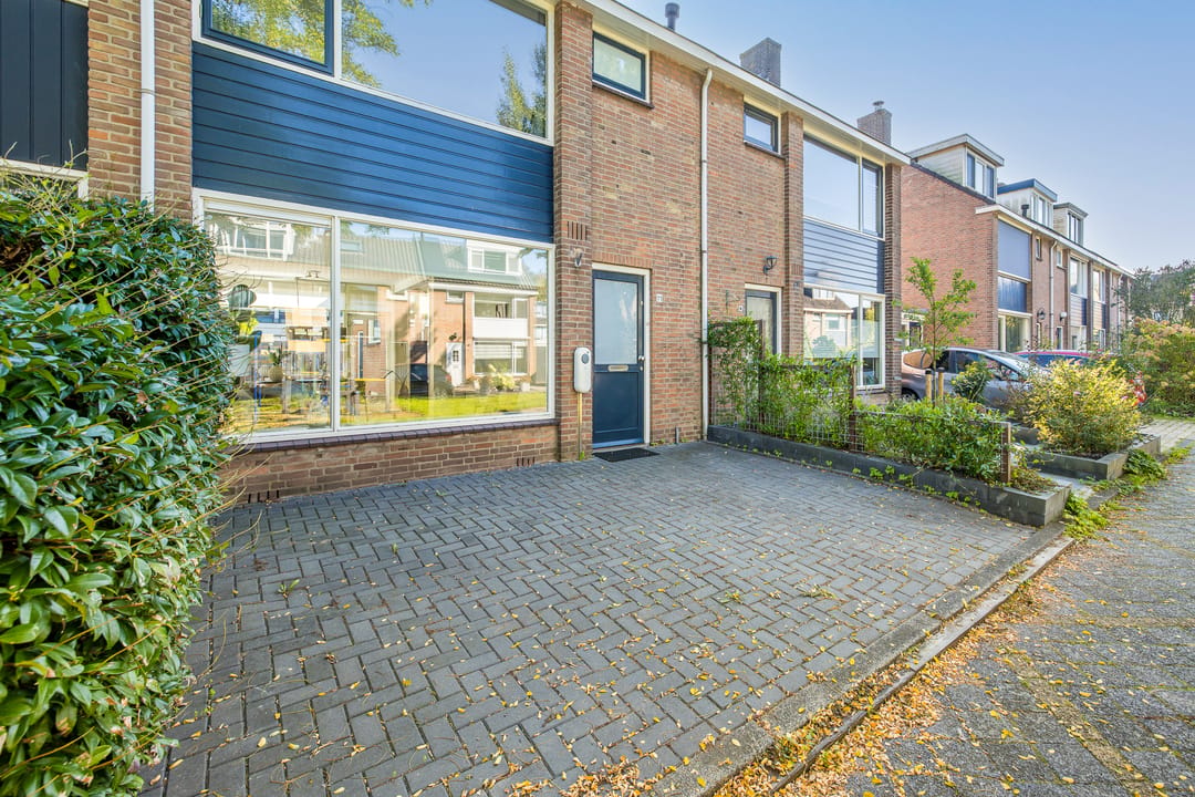 Photo 8 of Utenhamstraat 11