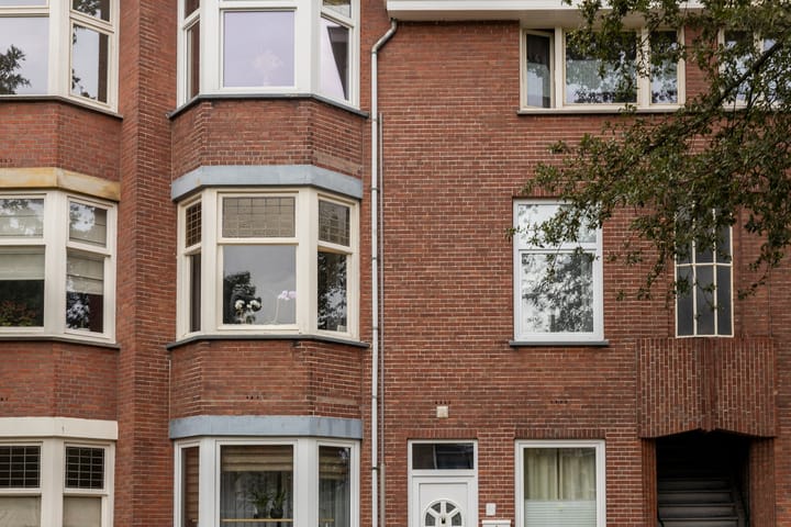 Photo 2 of Pisuissestraat 83
