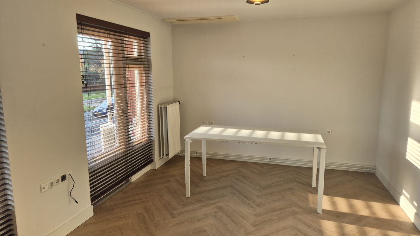 View photo 4 of Enschedesestraat 94