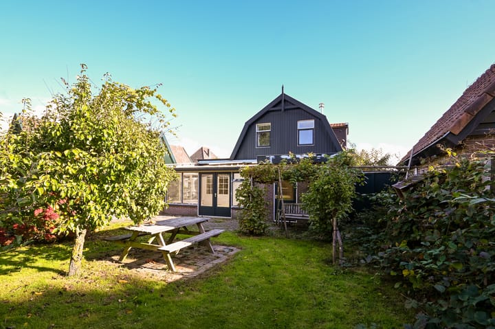 Vrijstaande woning te koop: Dorpsweg 130, Schellinkhout