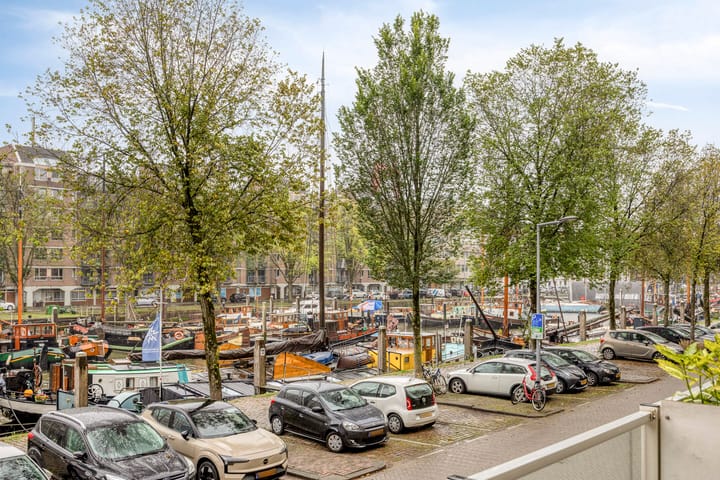 Photo 3 of Haringvliet 305