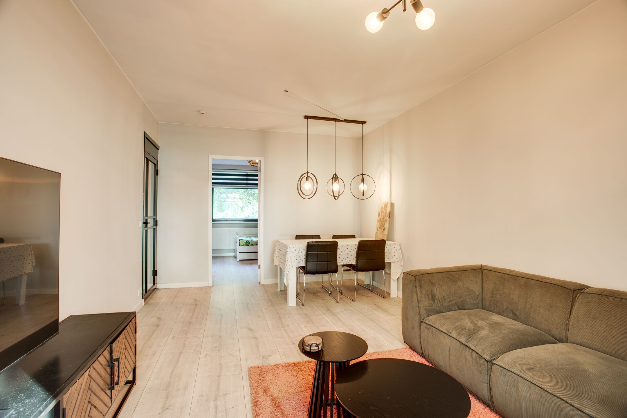 Photo 21 of Blaauwstraat 130