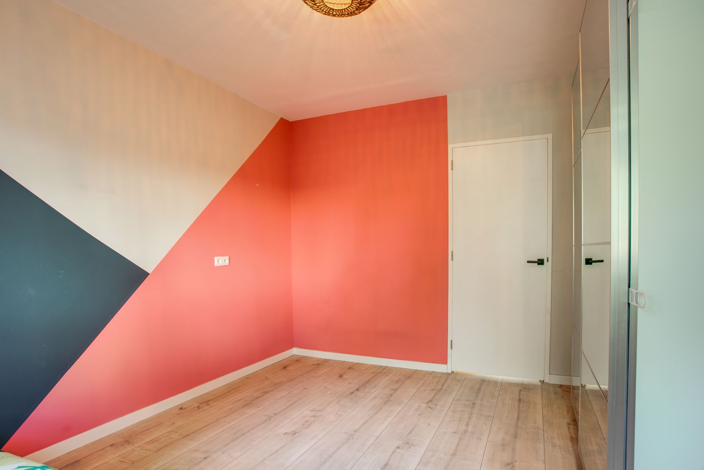 Photo 29 of Blaauwstraat 130