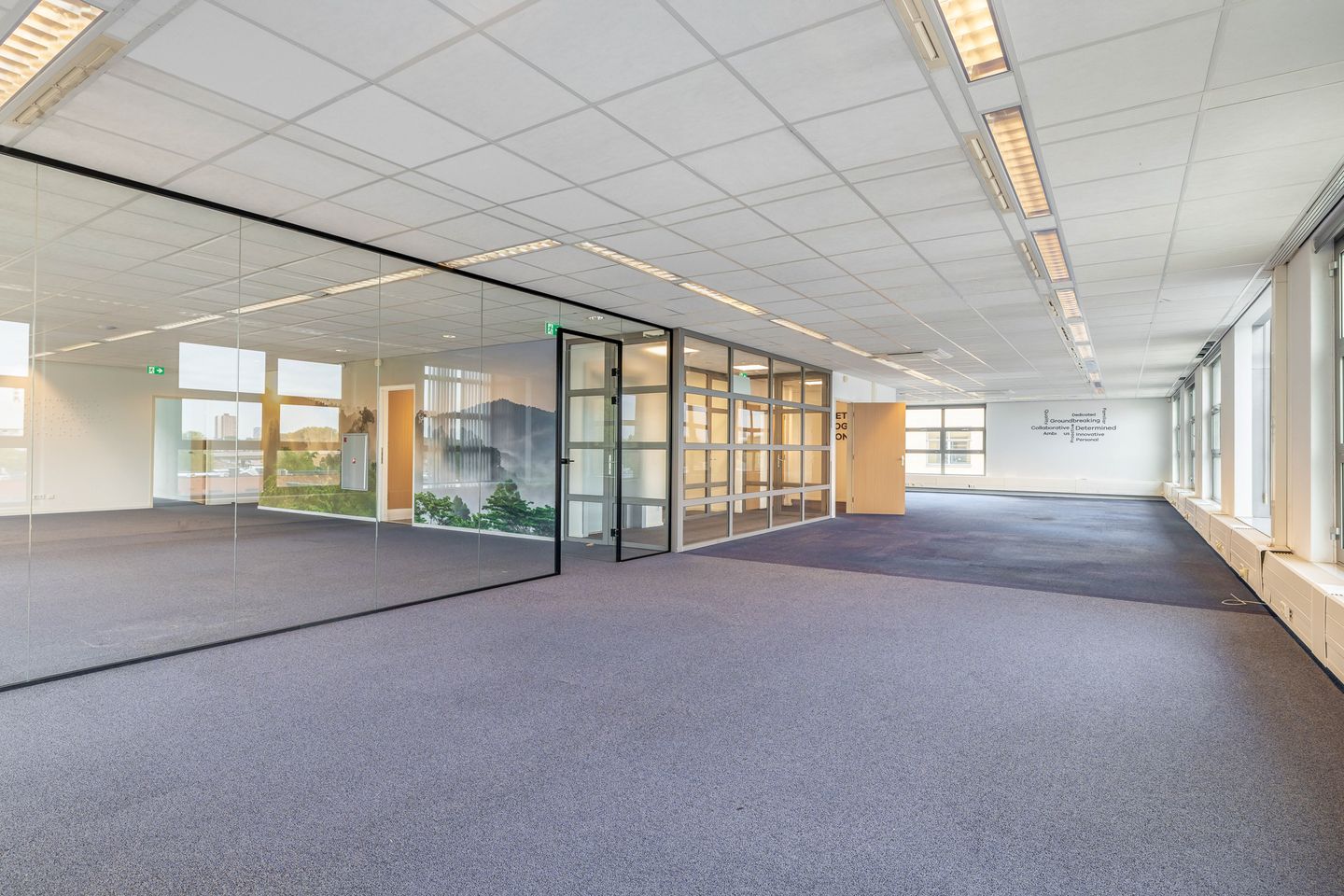 Bekijk foto 3 van Rivium 2e straat 32-48