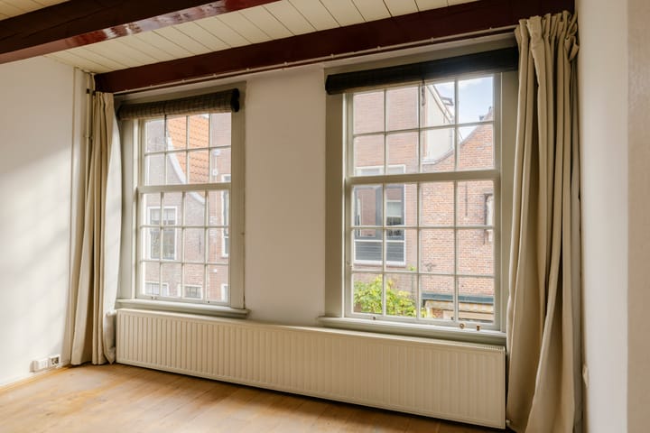Appartement te koop: Kleine Houtstraat 122C, Haarlem