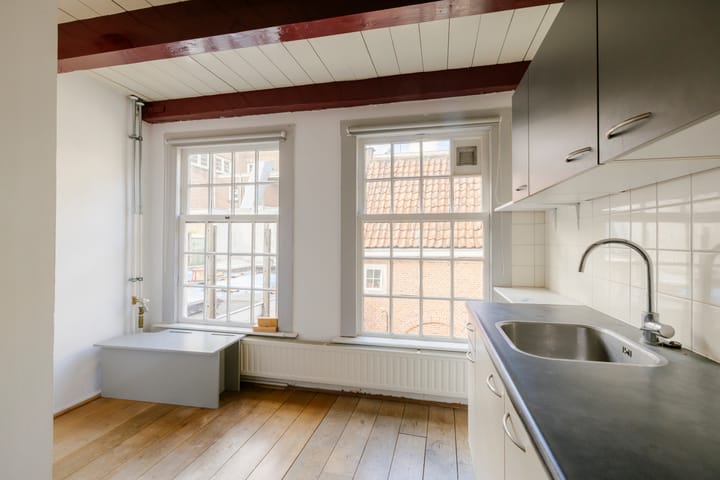 Appartement te koop: Kleine Houtstraat 122C, Haarlem