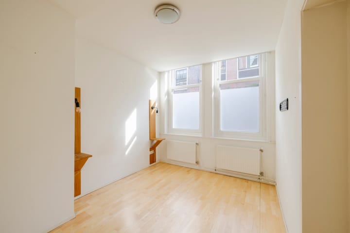 Appartement te koop: Kleine Houtstraat 124, Haarlem