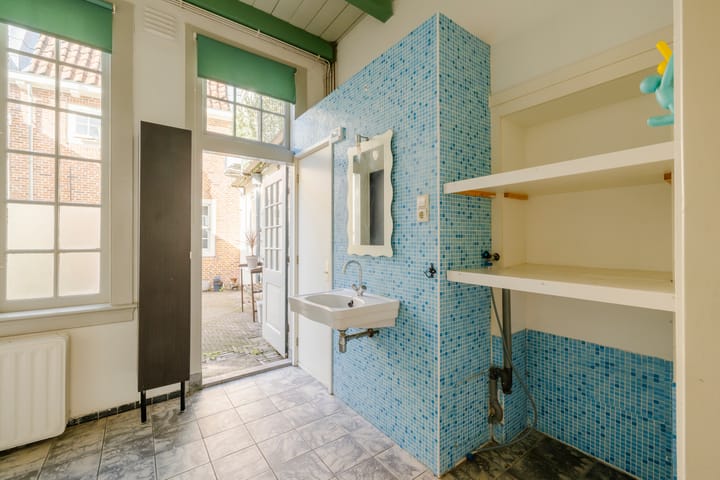 Appartement te koop: Kleine Houtstraat 124, Haarlem