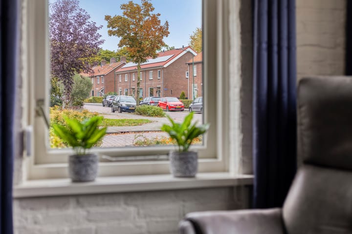Twee-onder-één-kap te koop: Merellaan 30, Beek En Donk