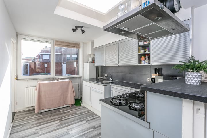 Hoekwoning te koop: Elandstraat 4, Heerlen