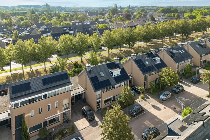 Foto 2 van Van Ravesteyndreef 30