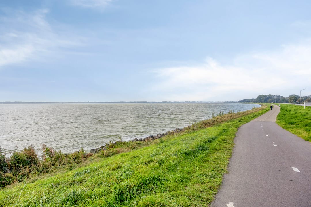 Photo 62 of Meerveldstraat 29
