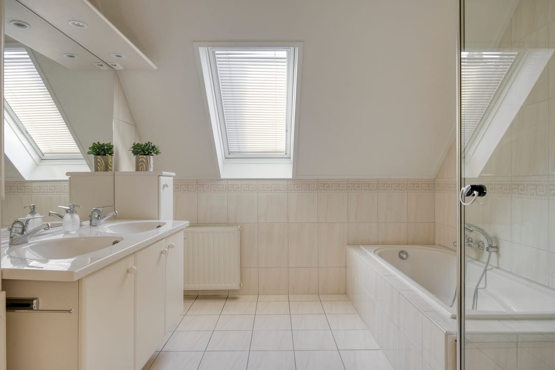 Photo 38 of Meerveldstraat 29