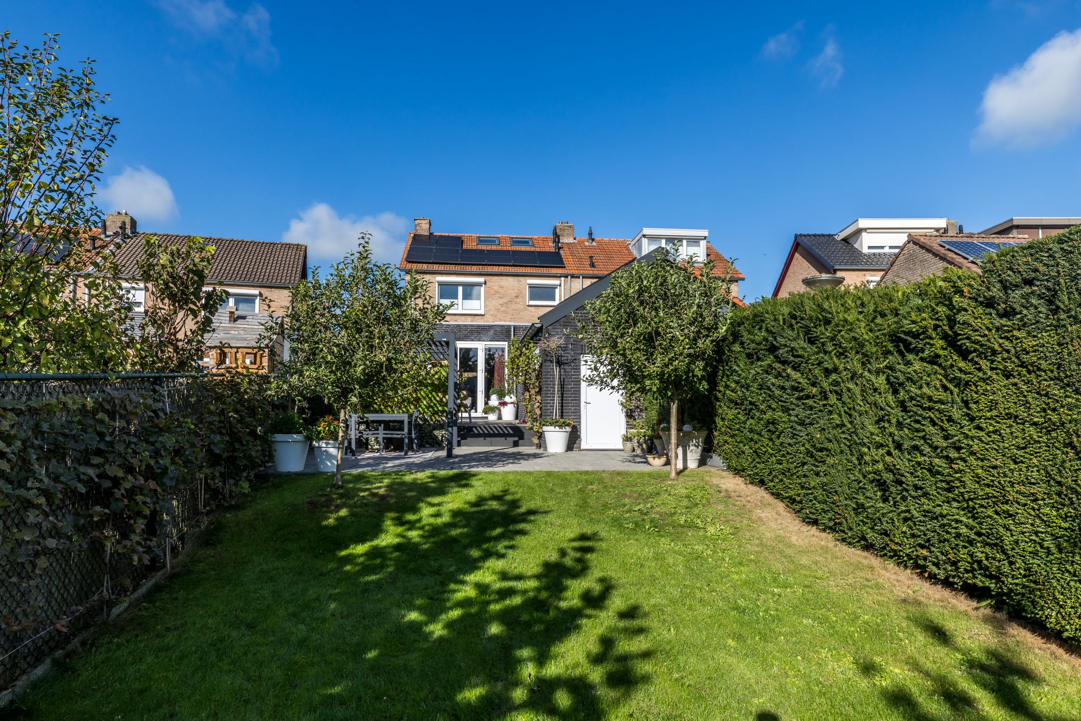 Photo 42 of Irenestraat 31