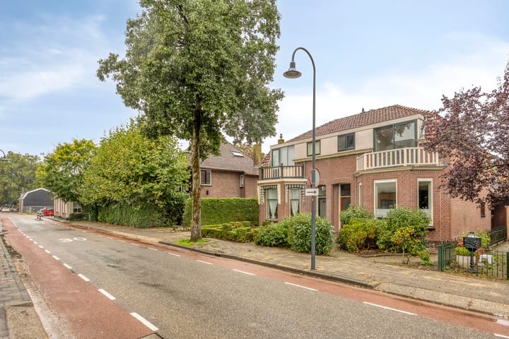 Twee-onder-één-kap te koop: Dorpsstraat 43, Koudekerk Aan Den Rijn