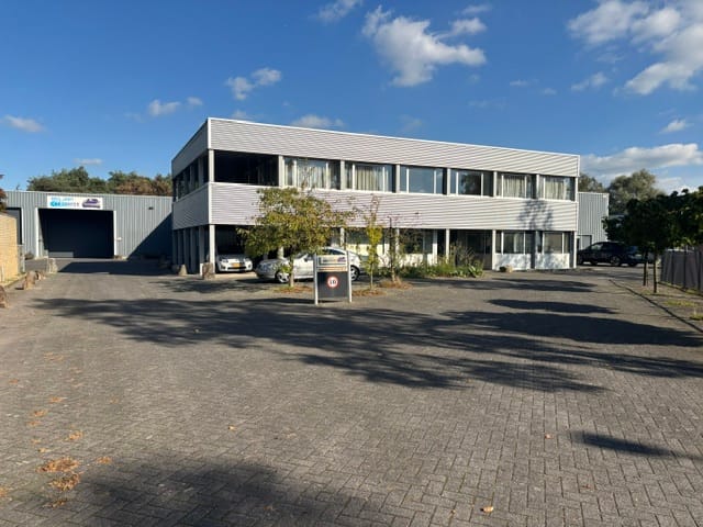 Bekijk foto 1 van Oostwijk 39